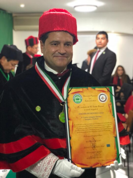 Carlos Aránguez nombrado Doctor Honoris Causa por la Universidad Togatorum de México